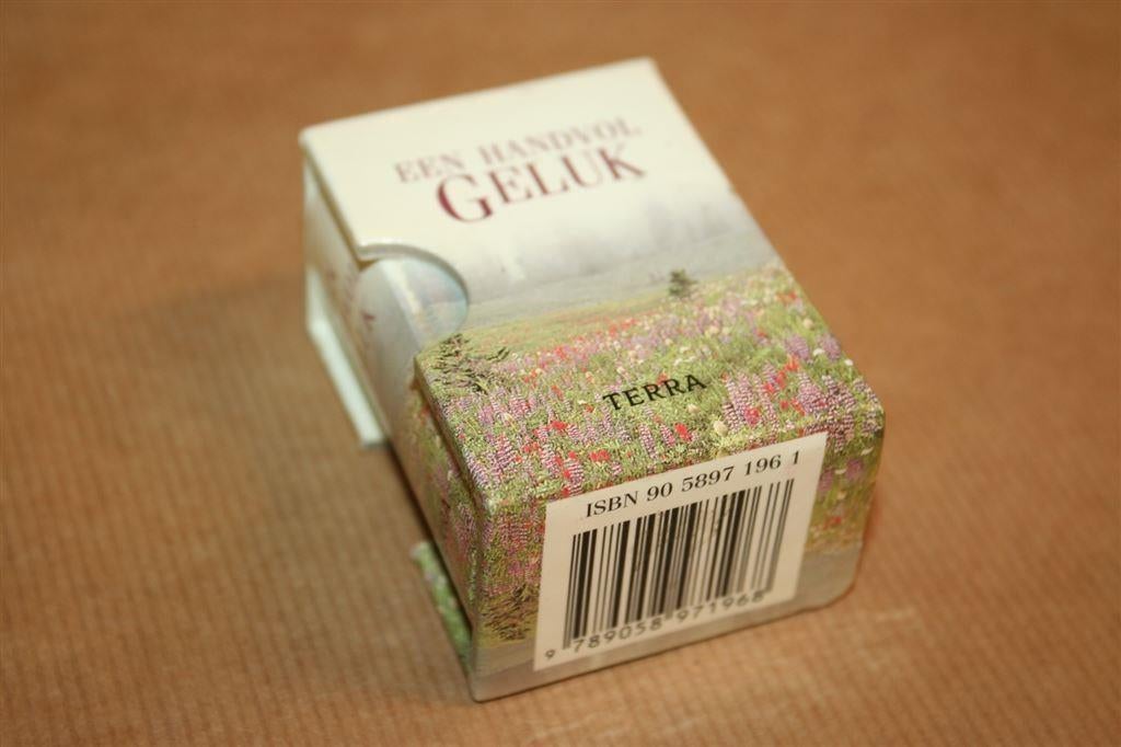 Een handvol geluk [Helen Exley geschenkboekje], Boeken, Ophalen of Verzenden, Gelezen, Overige onderwerpen, Achtergrond en Informatie