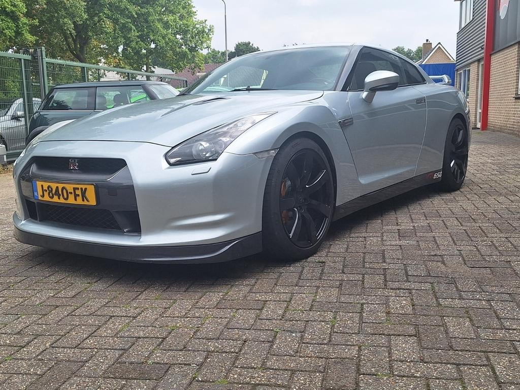 Nissan gtr r35  650pk, Auto's, 486 pk, 4 stoelen, Bedrijf, 100 €/maand