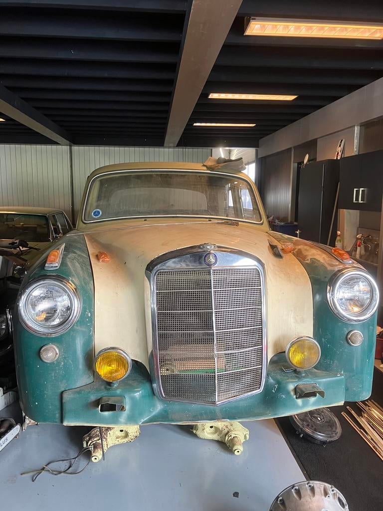 Mercedes Ponton, 220 S uit 1961, project met USA Title, Auto's, Oldtimers, Bedrijf, Mercedes-Benz, Benzine, Sedan, Handgeschakeld