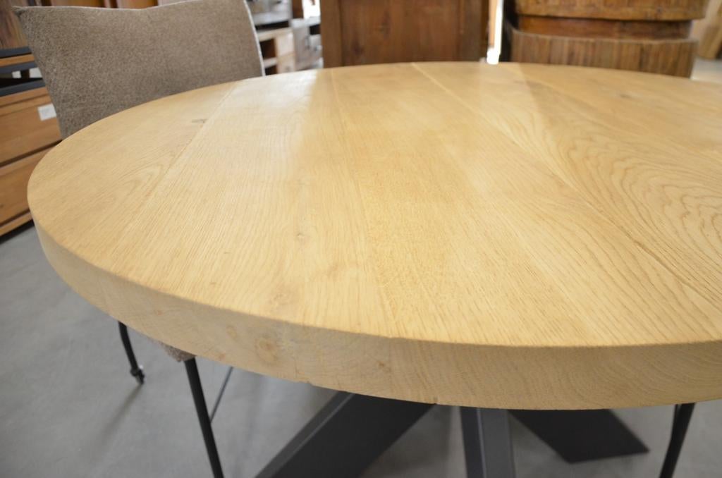 Ronde eiken tafel met metalen spinpoot 120 cm, Huis en Inrichting, Nieuw, Ophalen of Verzenden, Vier personen, 100 tot 150 cm