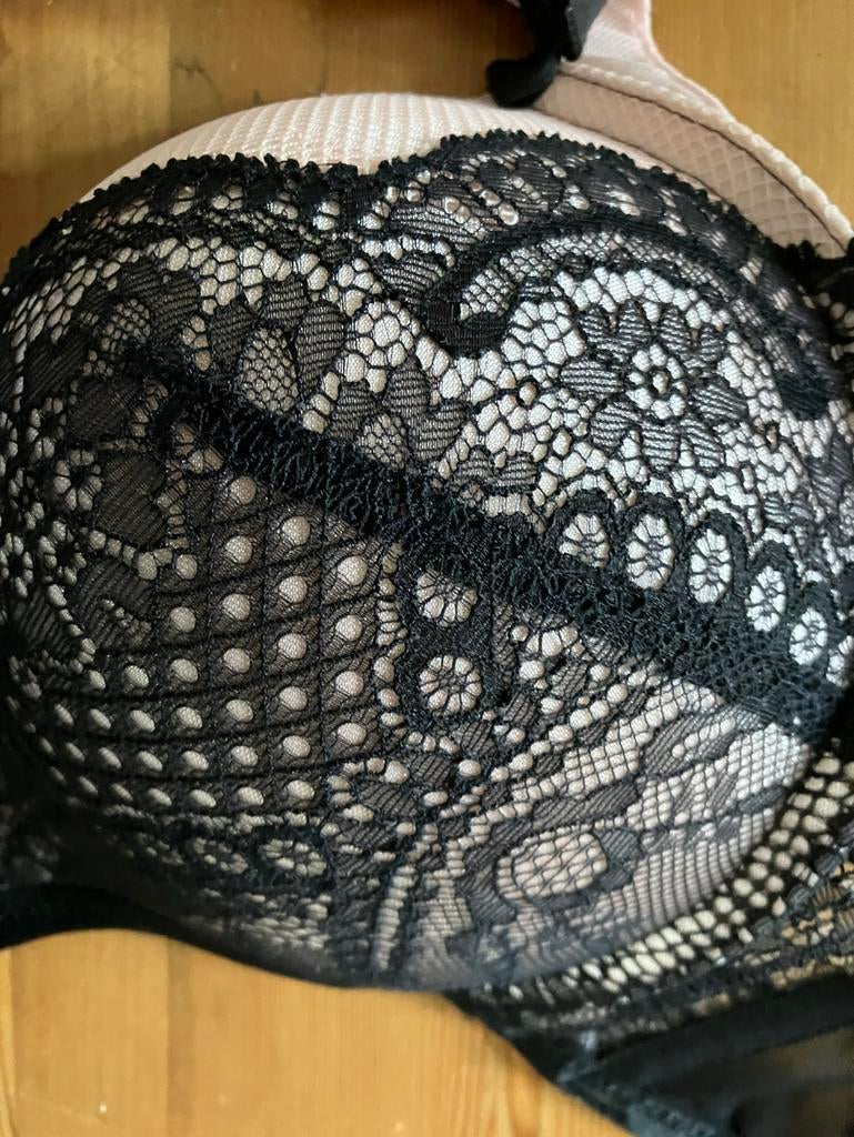 Bh 70D nieuw, Kleding | Dames, Ondergoed en Lingerie, Ophalen of Verzenden, Roze, BH