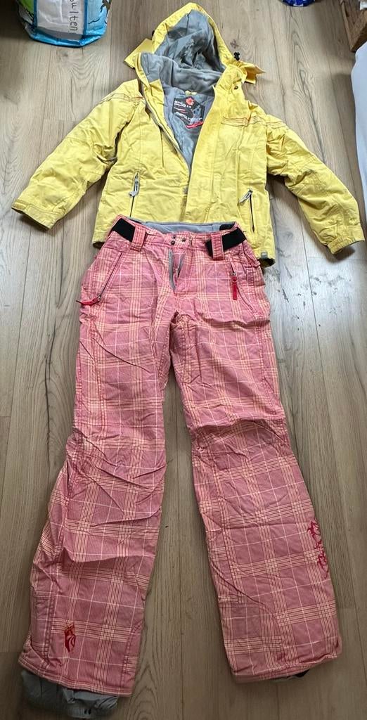 Zeer mooie dames skikleding set van Protest maat S & M, Kleding | Dames, Wintersportkleding, Ophalen of Verzenden, Gedragen, Maat 38/40 (M)