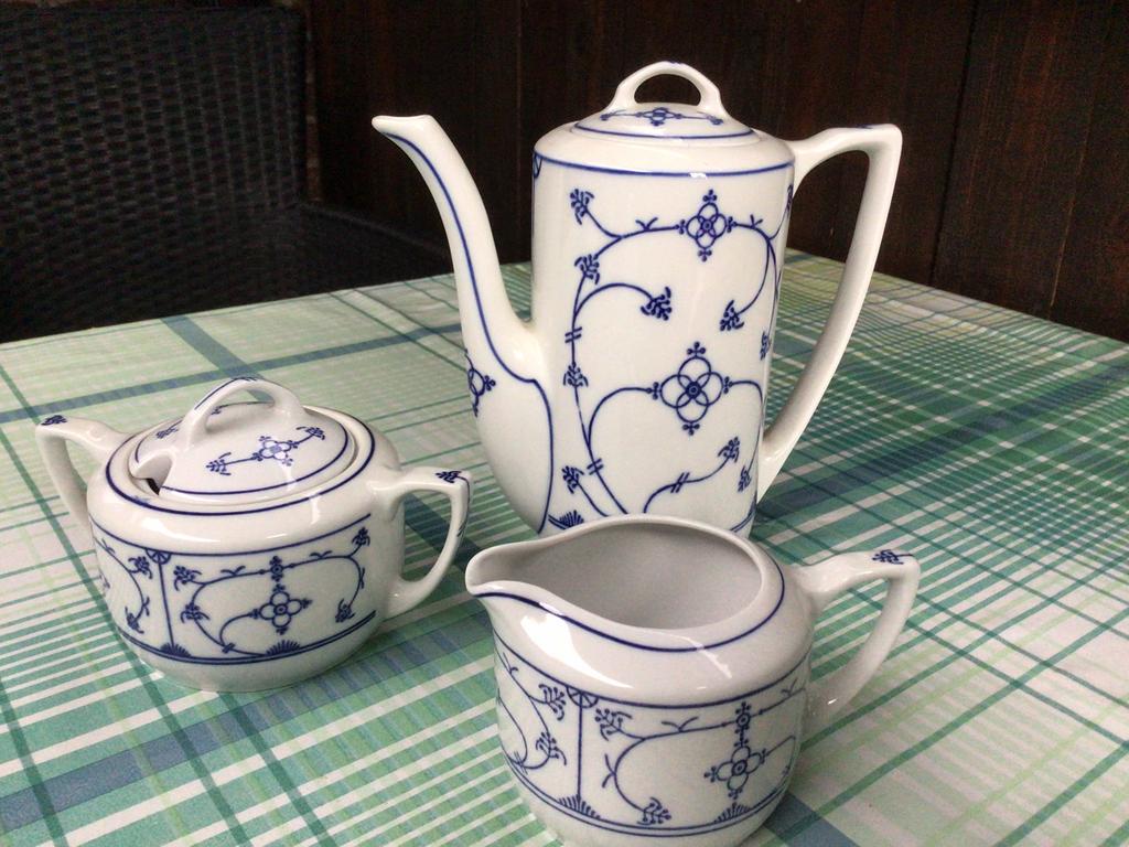 Koffie en suiker en  melkkan Saks blauw, Ophalen