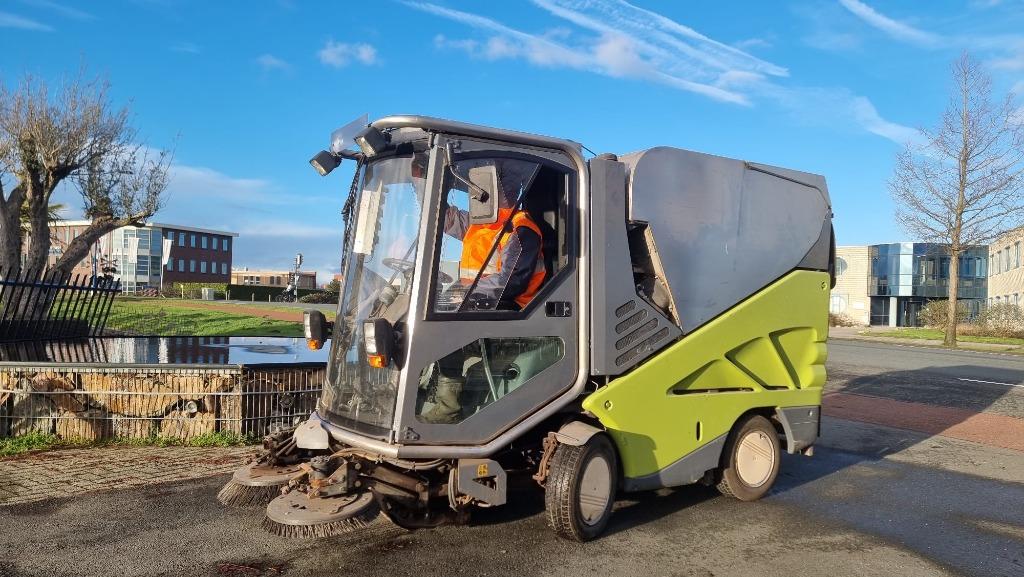 Tenant egholm veegmachine veegborstel onkruidborstel, Ophalen, Onkruidbestrijding