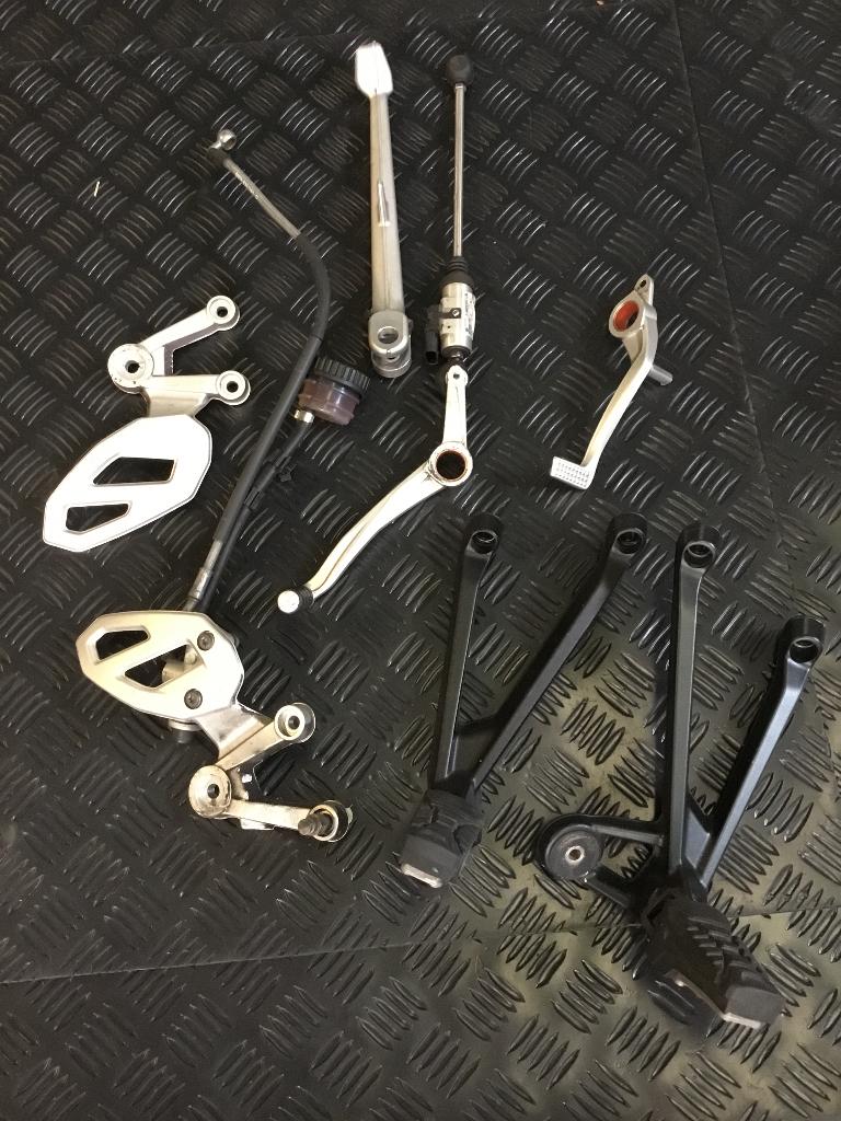 Aangeboden diversen onderdelen voor een bmw s1000xr K49, Motoren, Ophalen of Verzenden, Gebruikt