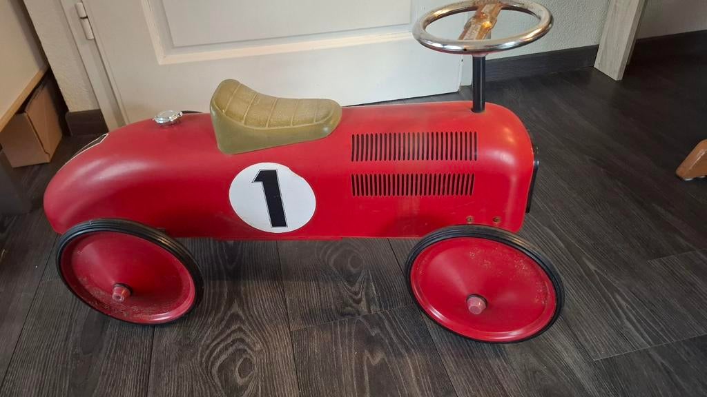 Stoere Vintage Loopauto - Raceauto Stijl, Kinderen en Baby's, Speelgoed | Buiten | Voertuigen en Loopfietsen, Ophalen, Gebruikt