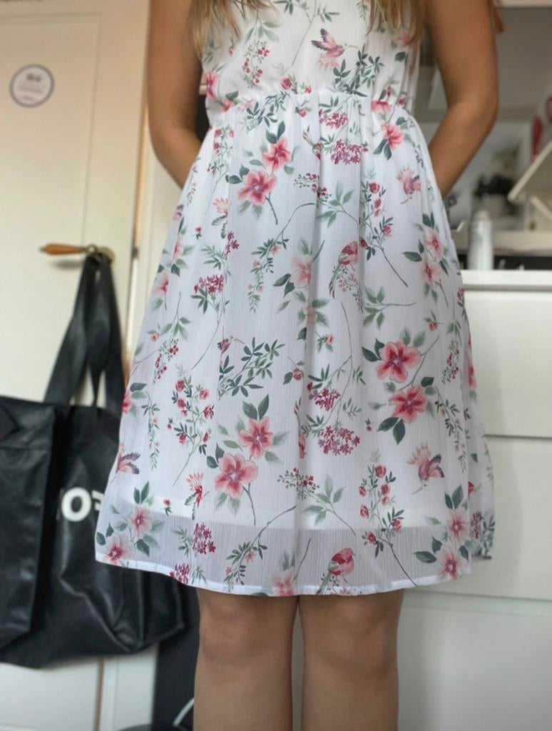 Pigalle zomerjurk met bloemenprint - Maat XS, Kleding | Dames, Jurken, Ophalen of Verzenden, Zo goed als nieuw, Maat 34 (XS) of kleiner