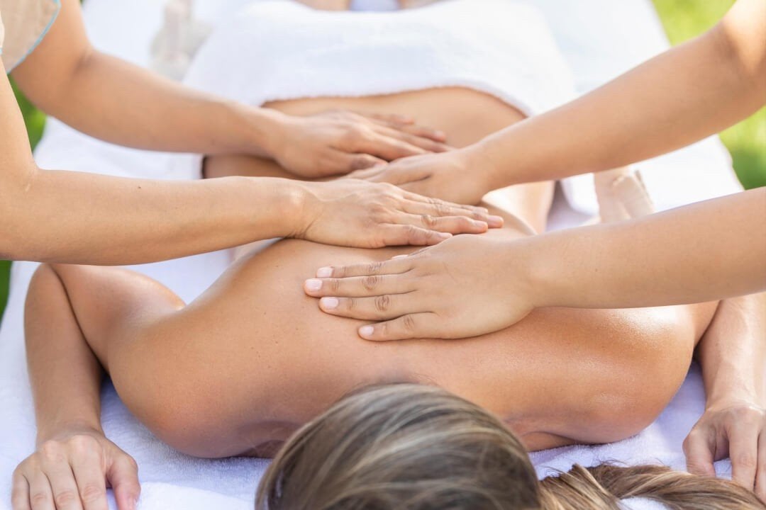 4 hand of duomassage voor koppels en dames.
