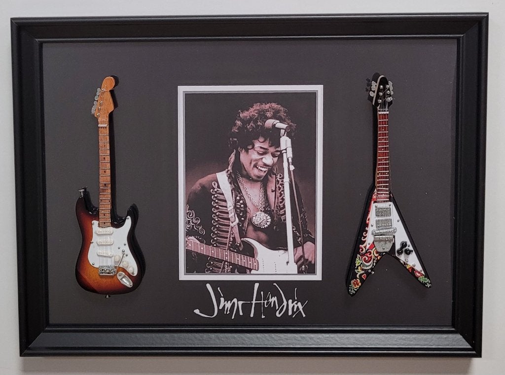 Jimi Hendrix lijst met 2 miniatuur gitaren wanddeco decor