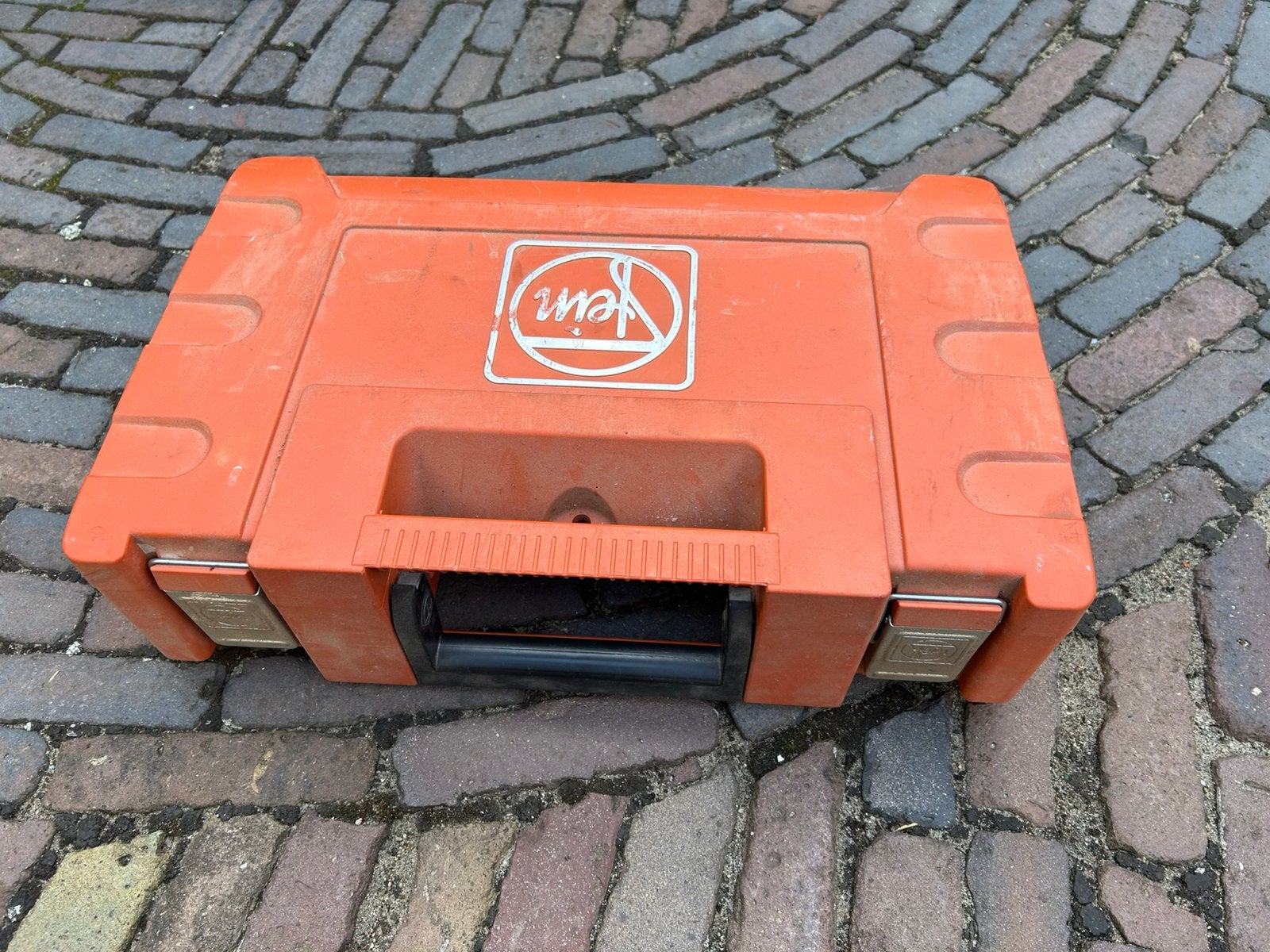 Te koop fein koffer, Ophalen, Zo goed als nieuw