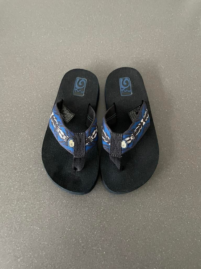 Ongebruikte Teva slipper maat 29, Kinderen en Baby's, Kinderkleding | Schoenen en Sokken, Ophalen of Verzenden, Zo goed als nieuw