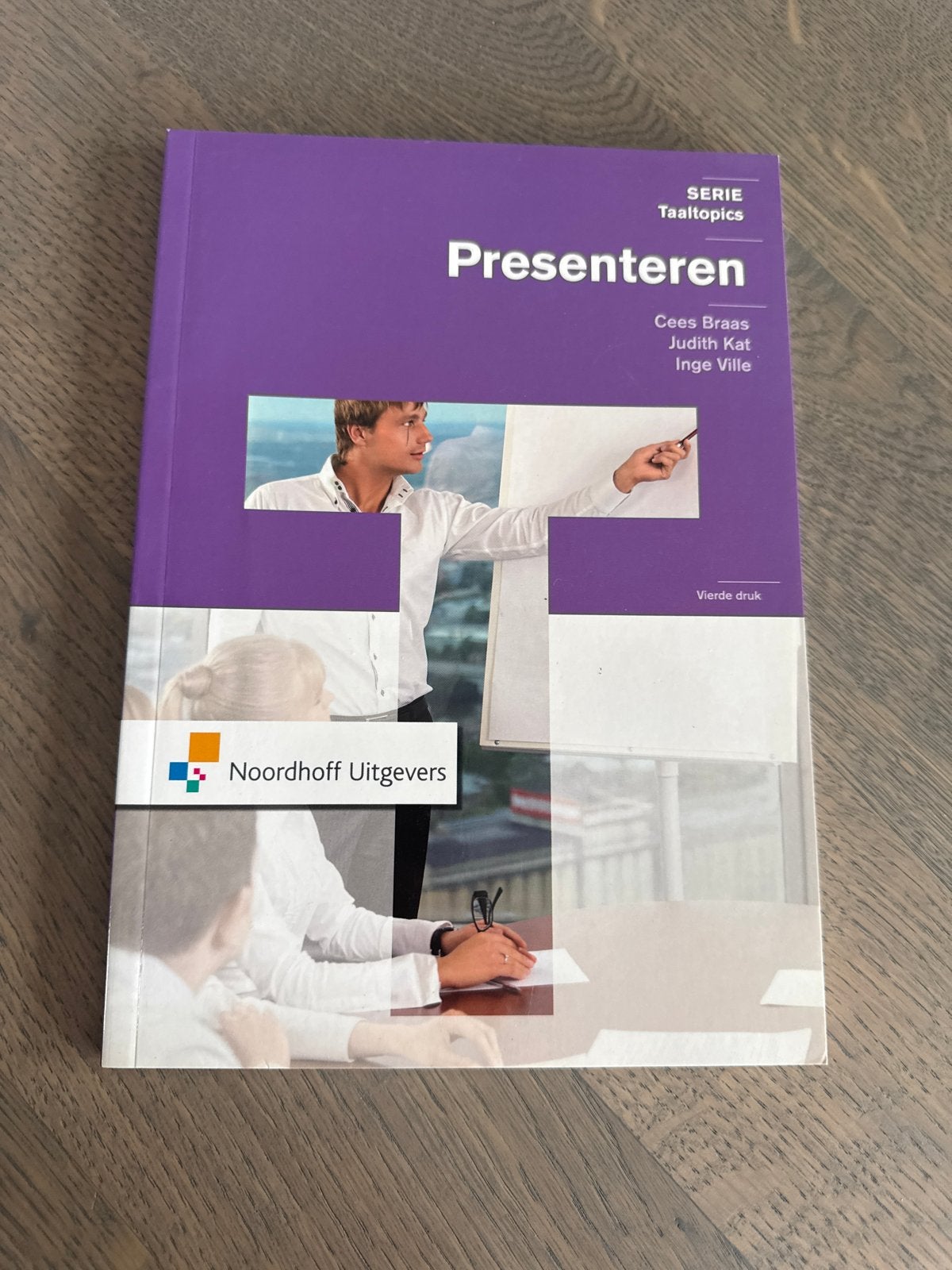 Presenteren - Serie Taaltopics (Noordhoff Uitgevers), Boeken, Ophalen of Verzenden, Alpha, Gelezen, HBO