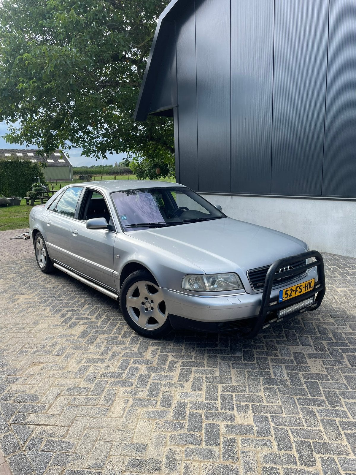 Audi A8 3.7 Quattro 191KW AUT 2000 Grijs, Automaat, 8 cilinders, 1700 kg, Origineel Nederlands