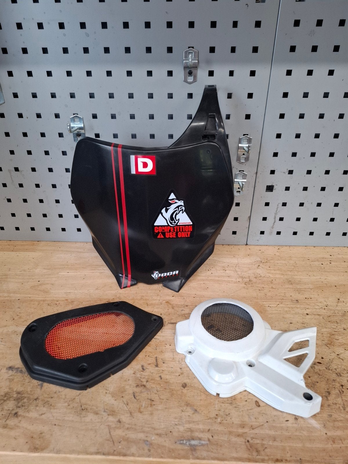 Derbi kappen crosskap met stickers., Fietsen en Brommers, Brommeronderdelen | Algemeen, Ophalen of Verzenden, Nieuw, Kap