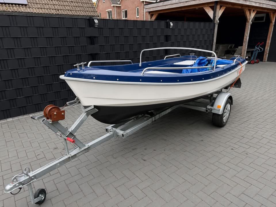 Nette & complete Twister 425 visserboot|Yamaha 9.9 PK 4-takt, Watersport en Boten, Vis- en Consoleboten, Overige merken, Kunststof