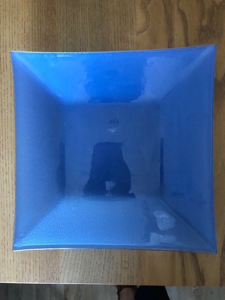 Blauwe platte schaal, Huis en Inrichting, Woonaccessoires | Schalen en Manden, Ophalen, Schaal, Vierkant, Glas