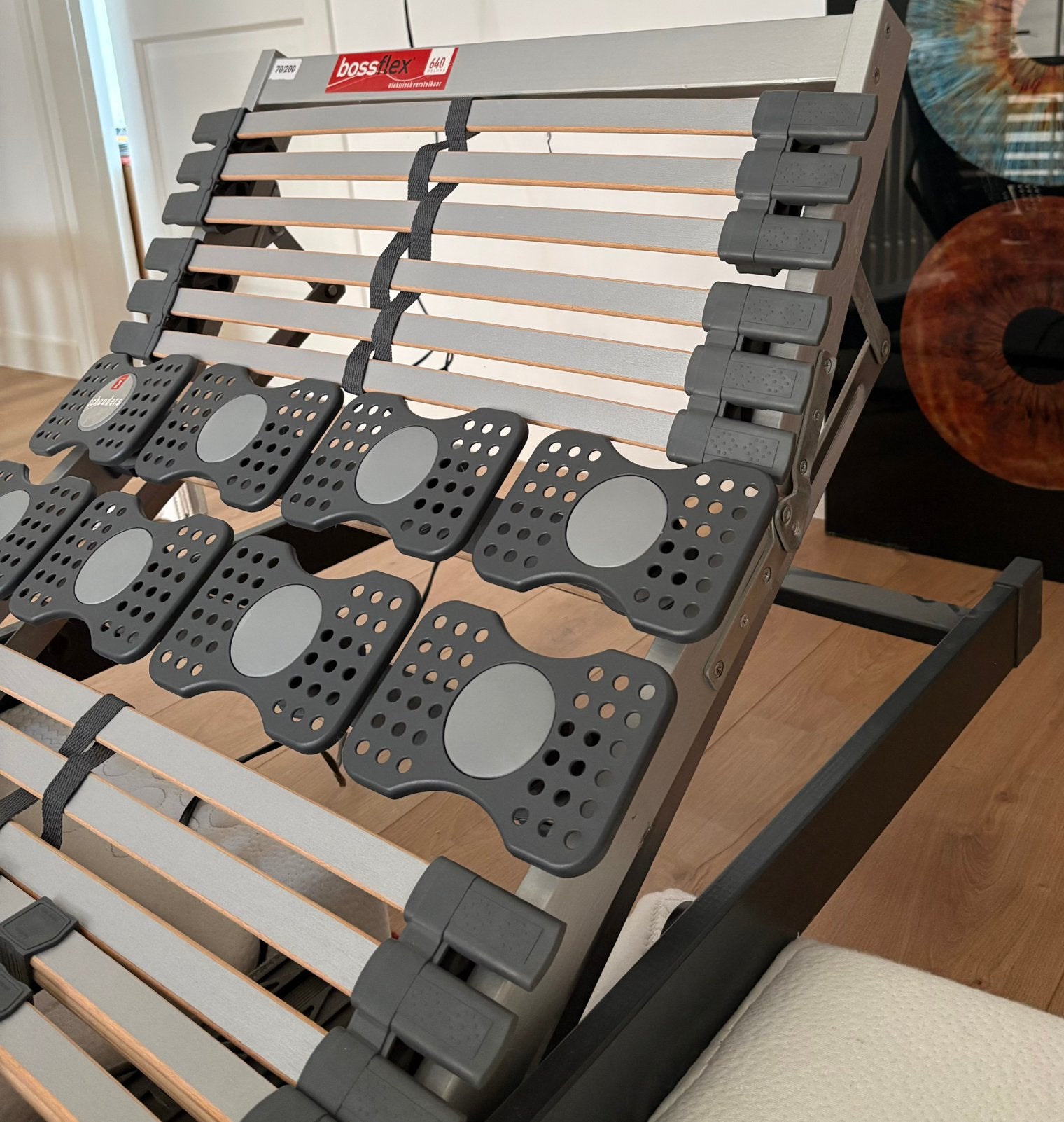 Lattenbodem Bossflex elektrisch verstelbaar x2 + 2 matrassen, Ophalen, Zo goed als nieuw, Bedbodem, 200 cm