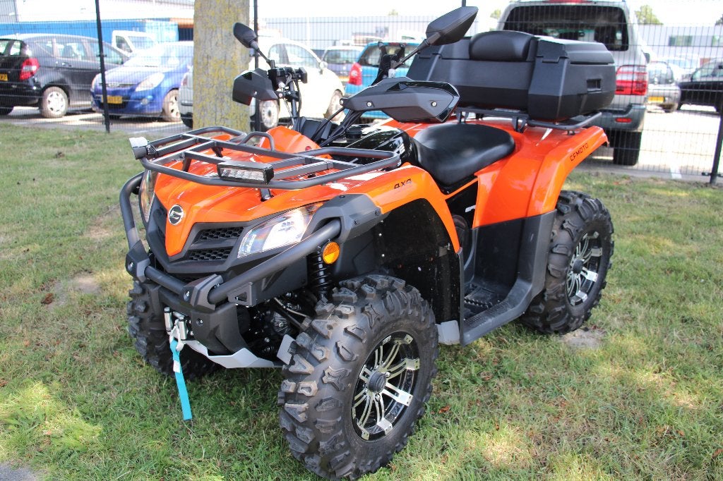Quad CForce 520s 4x4 met trekhaak en koffer, Motoren, 495 cc, 1 cilinder, 12 t/m 35 kW