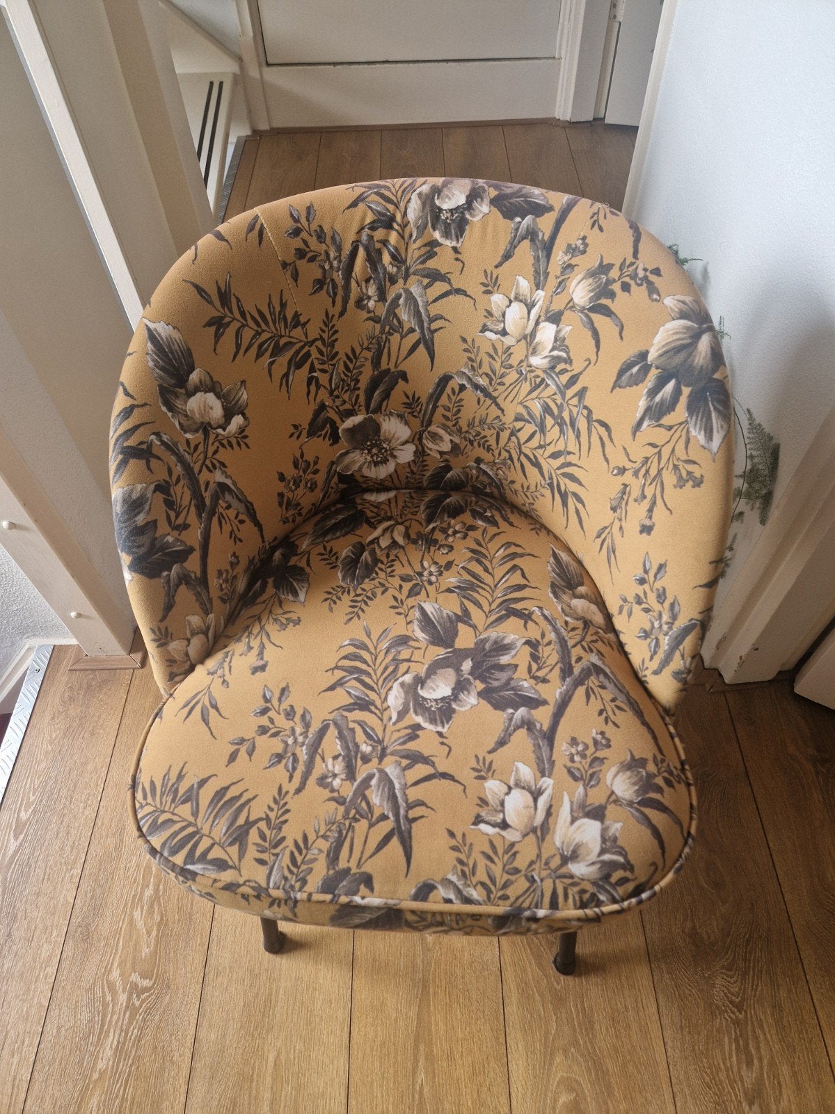 Be pure home fauteuil geel met bloemen, Huis en Inrichting, Ophalen, Zo goed als nieuw, 75 tot 100 cm, 50 tot 75 cm