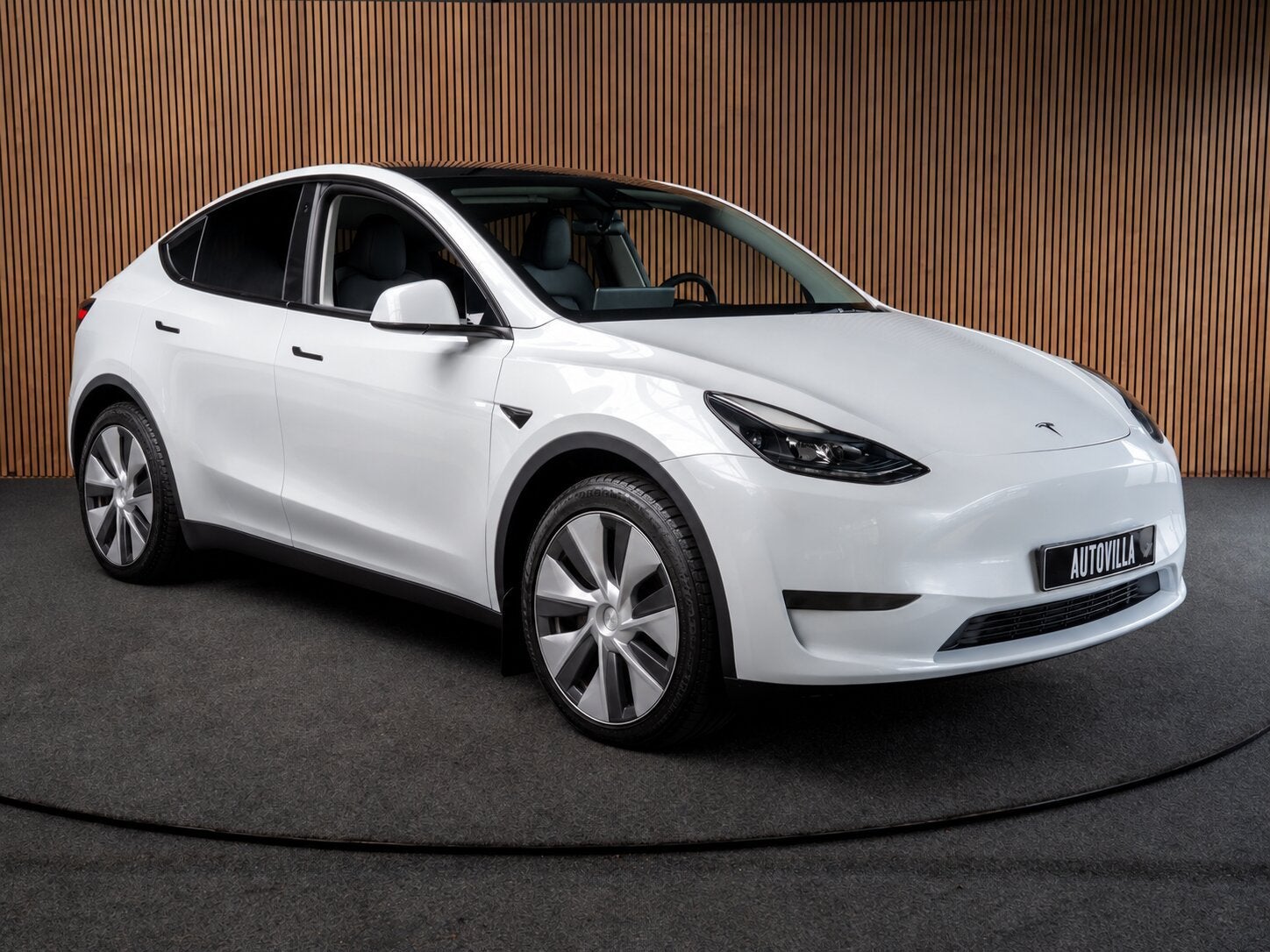Foto 8 van Tesla Model Y Long Range Dual Motor AWD 351pk Navi Camera Le