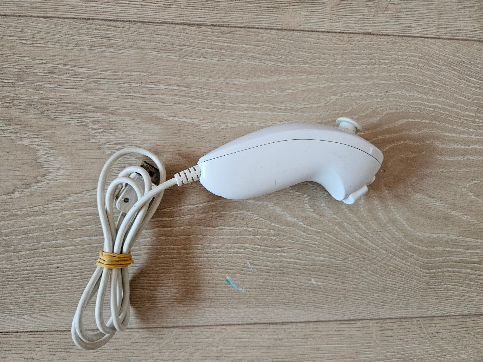 Nintendo Wii Nunchuck Controller - Wit, Ophalen of Verzenden, Zo goed als nieuw, Met 1 controller