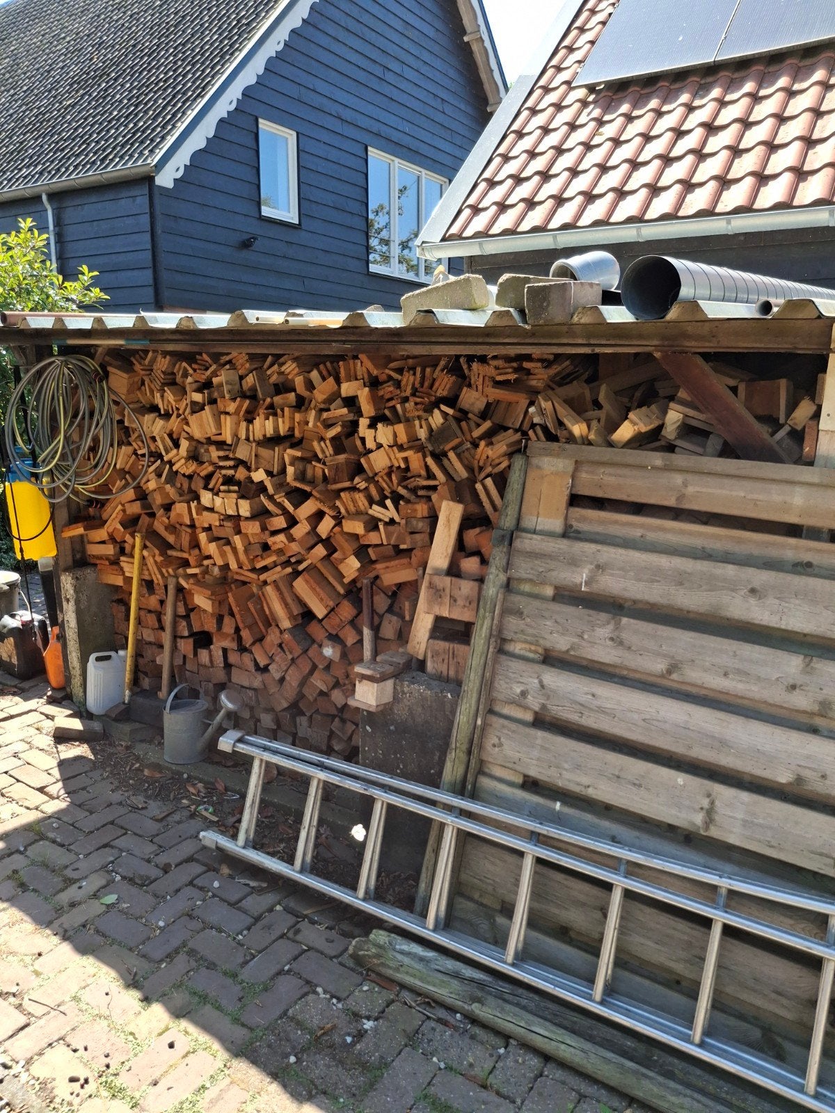 19 kuub, 2 jaar gedroogd, gezaagd wilgen en pallethout, Tuin en Terras, Haardhout, 6 m³ of meer, Ophalen, Overige houtsoorten