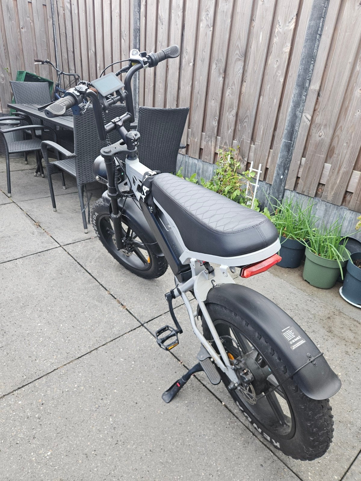 Fatbike V20 Pro - Zo goed als nieuw, inclusief accessoires, Fietsen en Brommers, Zo goed als nieuw, 51 tot 55 cm, 50 km per accu of meer
