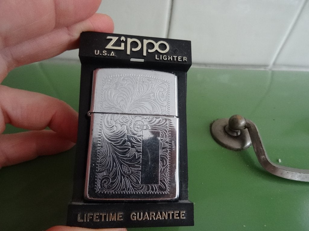 Oude Zippo aansteker, Ophalen, Gebruikt, Aansteker