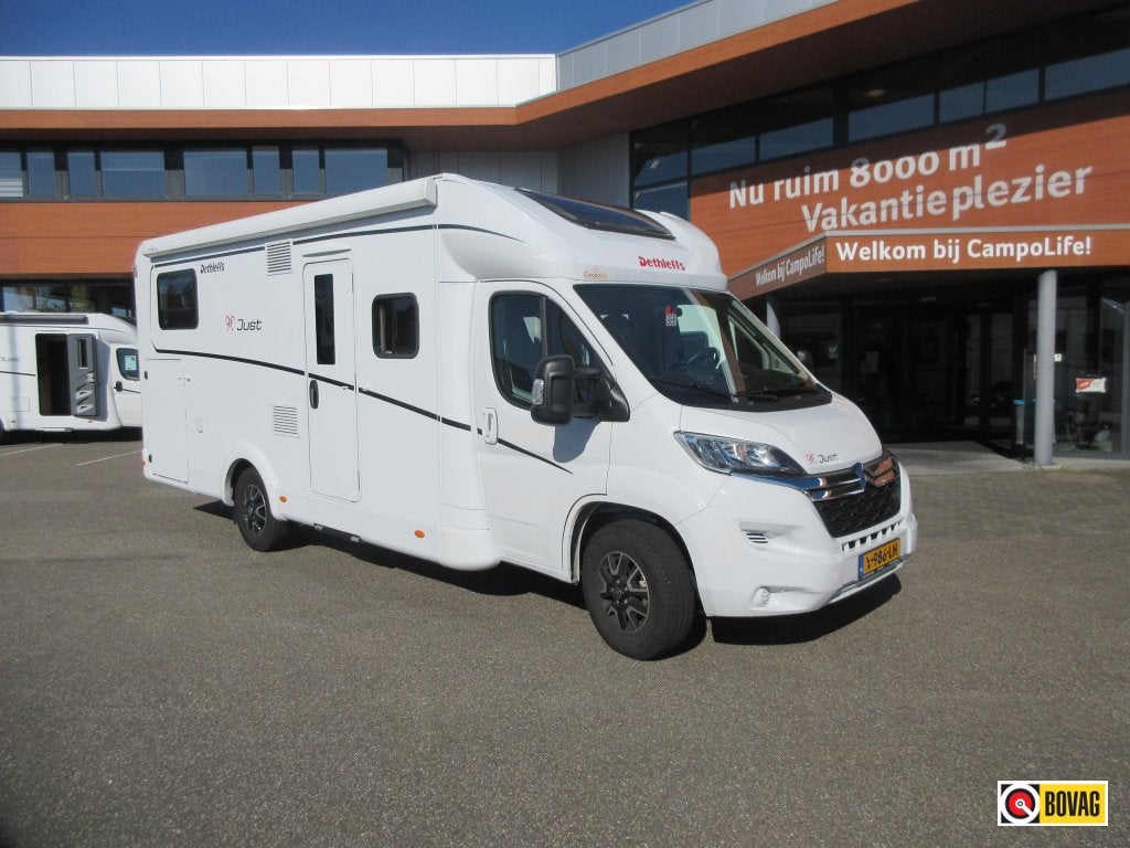 Dethleffs Just 90 7052 EBL ZGAN, NAP, FACE TO FACE, Caravans en Kamperen, Douche, Dethleffs, 7 tot 8 meter, Cassettetoilet