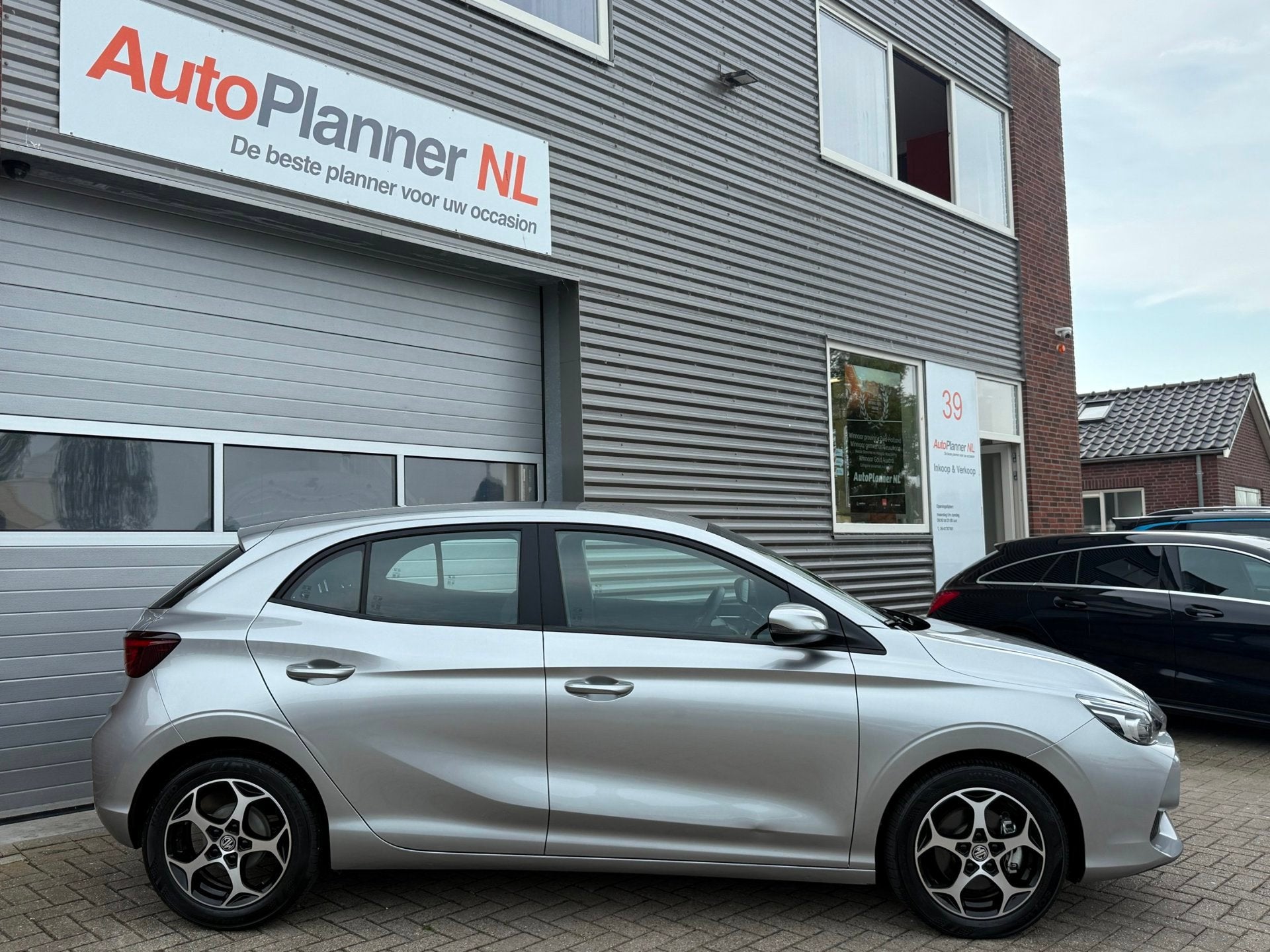 MG 3 1.5 Luxury! Incl. Btw! Camera! Led! Navi! Virtual!, Auto's, MG, Voorwielaandrijving, Stof, Gebruikt, Zwart