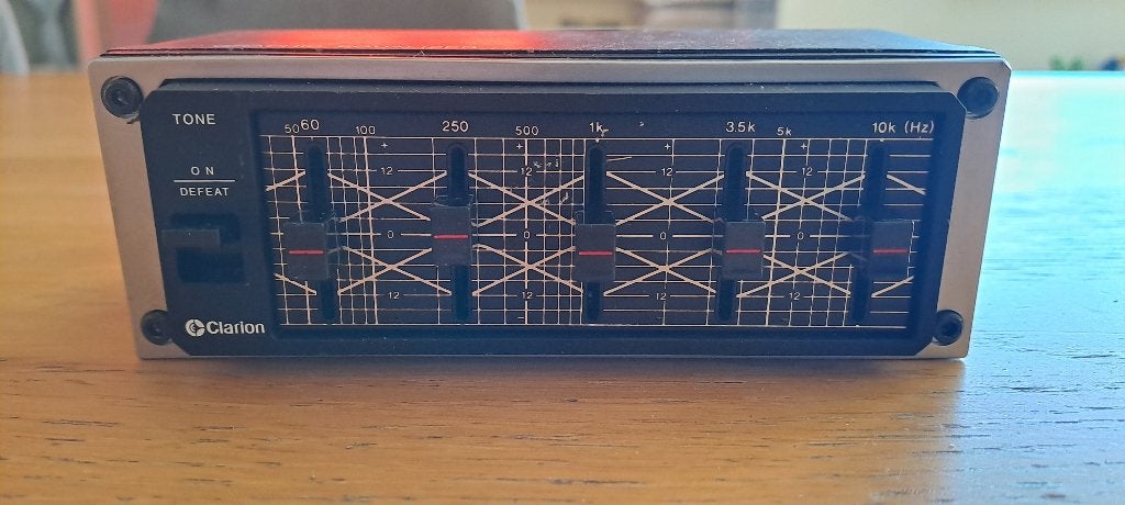 CLARION GE-501 Graphic Equalizer , 12V Compo Car Stereo, Ophalen of Verzenden