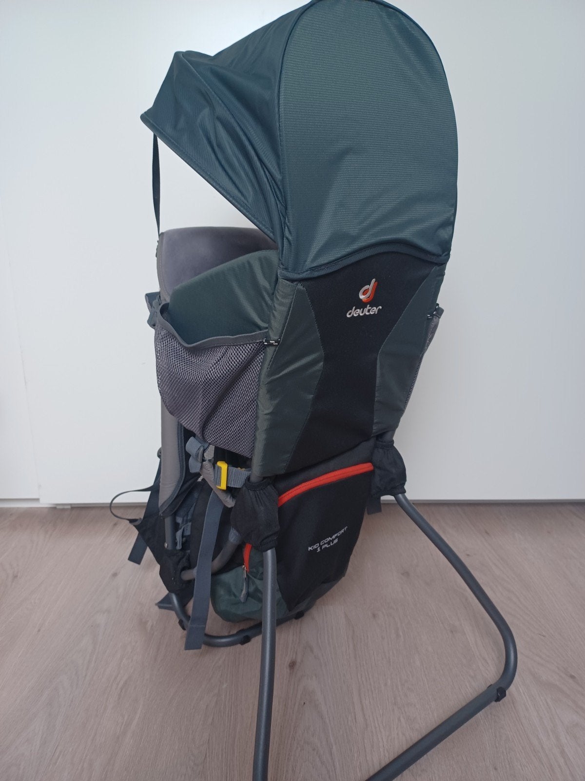 Deuter Kid Comfort 1 Plus  met zonnescherm, Kinderen en Baby's, Overige merken, Overige typen, Ophalen of Verzenden, Zo goed als nieuw