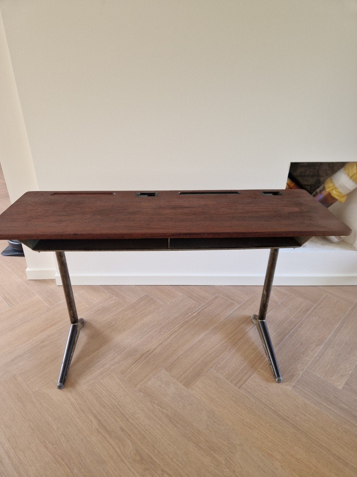 vintage schooltafel met vak, bureau, Huis en Inrichting, Bureaus, Antiek, Ophalen, Gebruikt