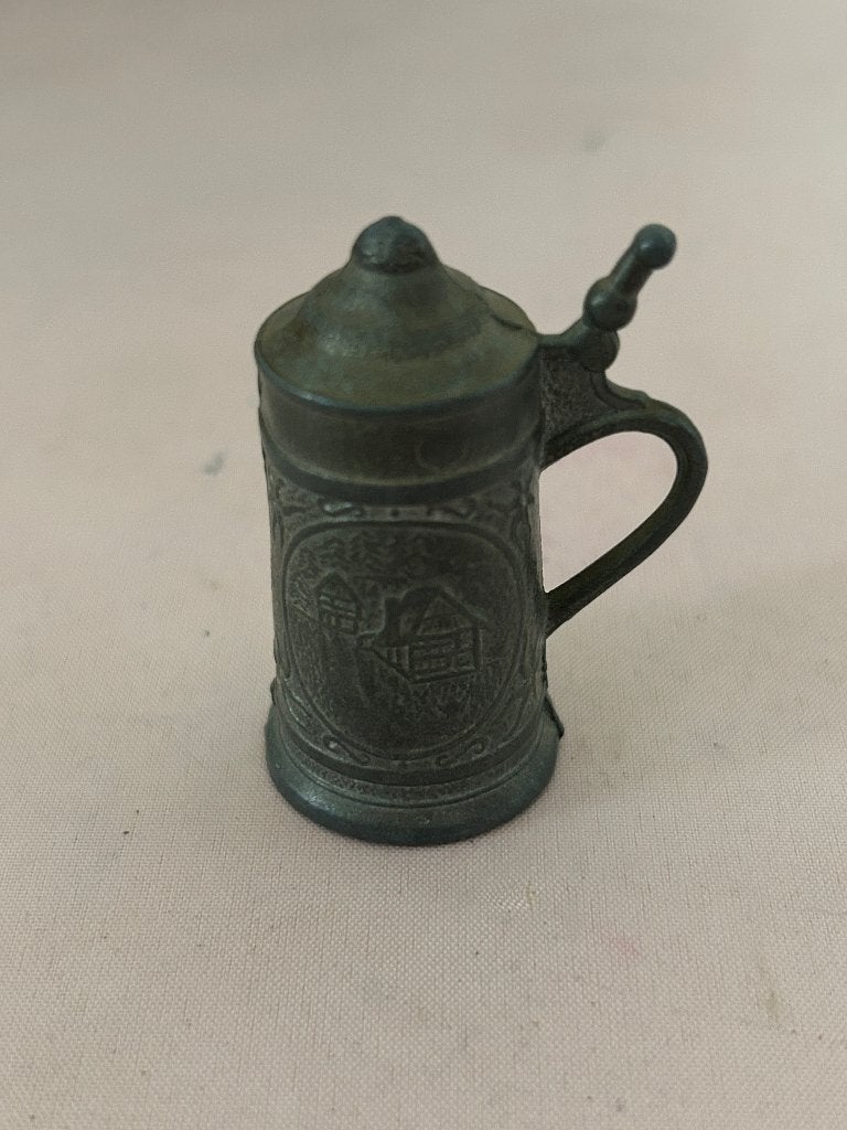 Vintage tinnen miniatuur bierpul met relief decoratie, Ophalen of Verzenden