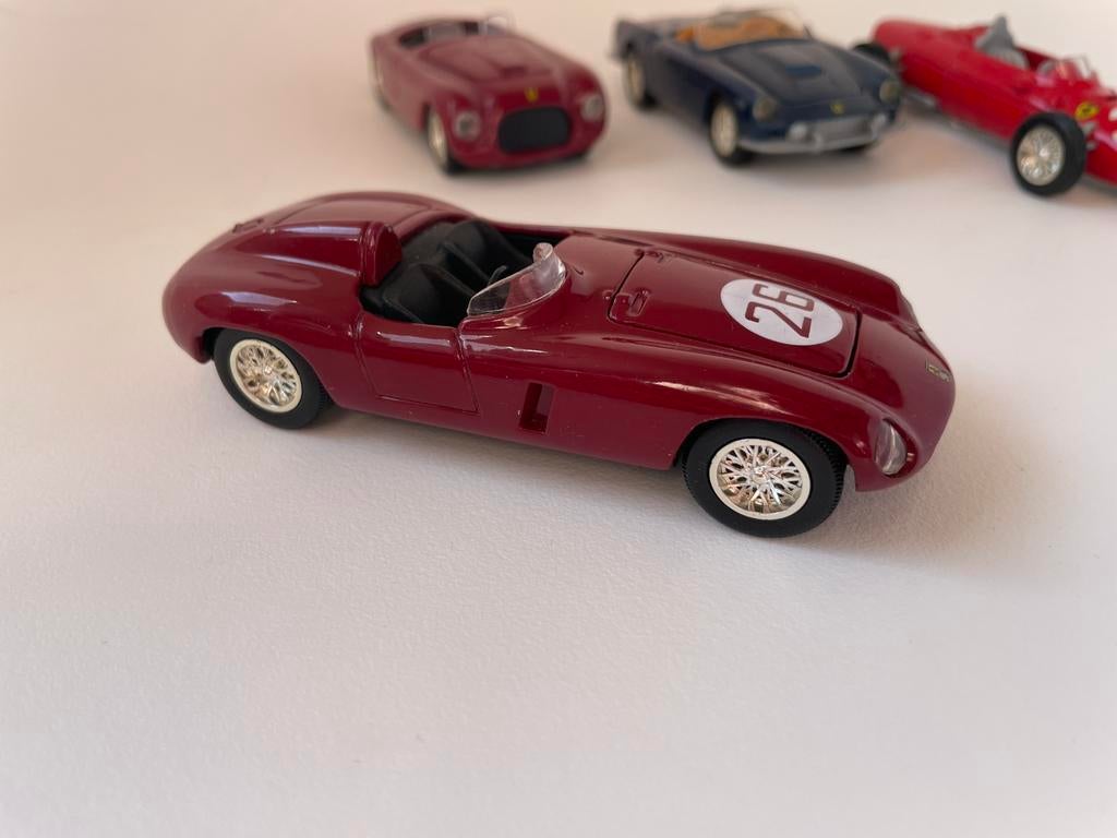 model Ferrari 750 Monza  1955 Ferrari donkerrood 1/36, Ophalen of Verzenden, Gebruikt, Auto, Overige merken