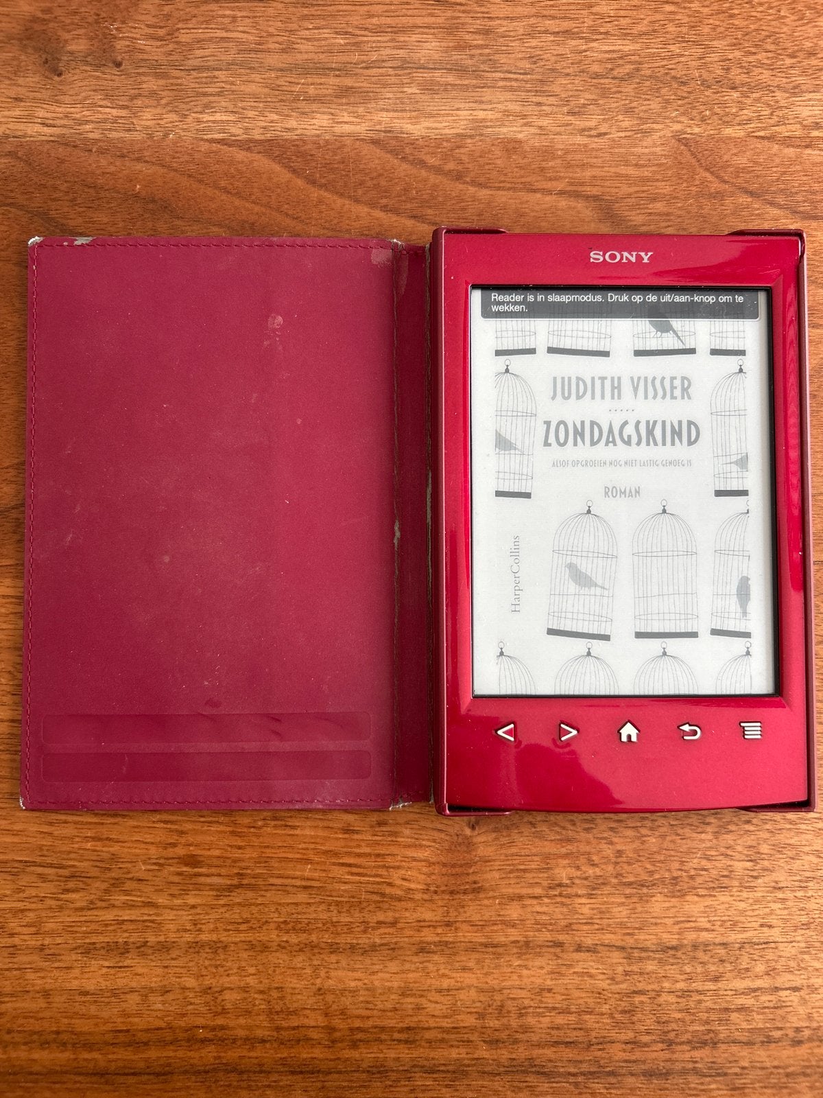 Sony Reader PRS-T1 E-reader met hoes - Rood, Gebruikt, Ophalen of Verzenden, 4 GB of minder, Touchscreen
