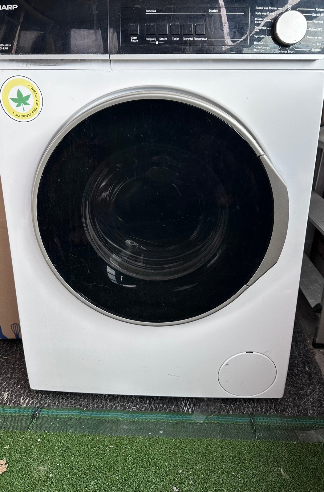 Sharp Wasmachine, Ophalen, Zo goed als nieuw, 1200 tot 1600 toeren, 85 tot 90 cm