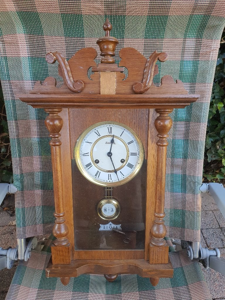 Antieke Hermle wandklok met slinger, Ophalen of Verzenden