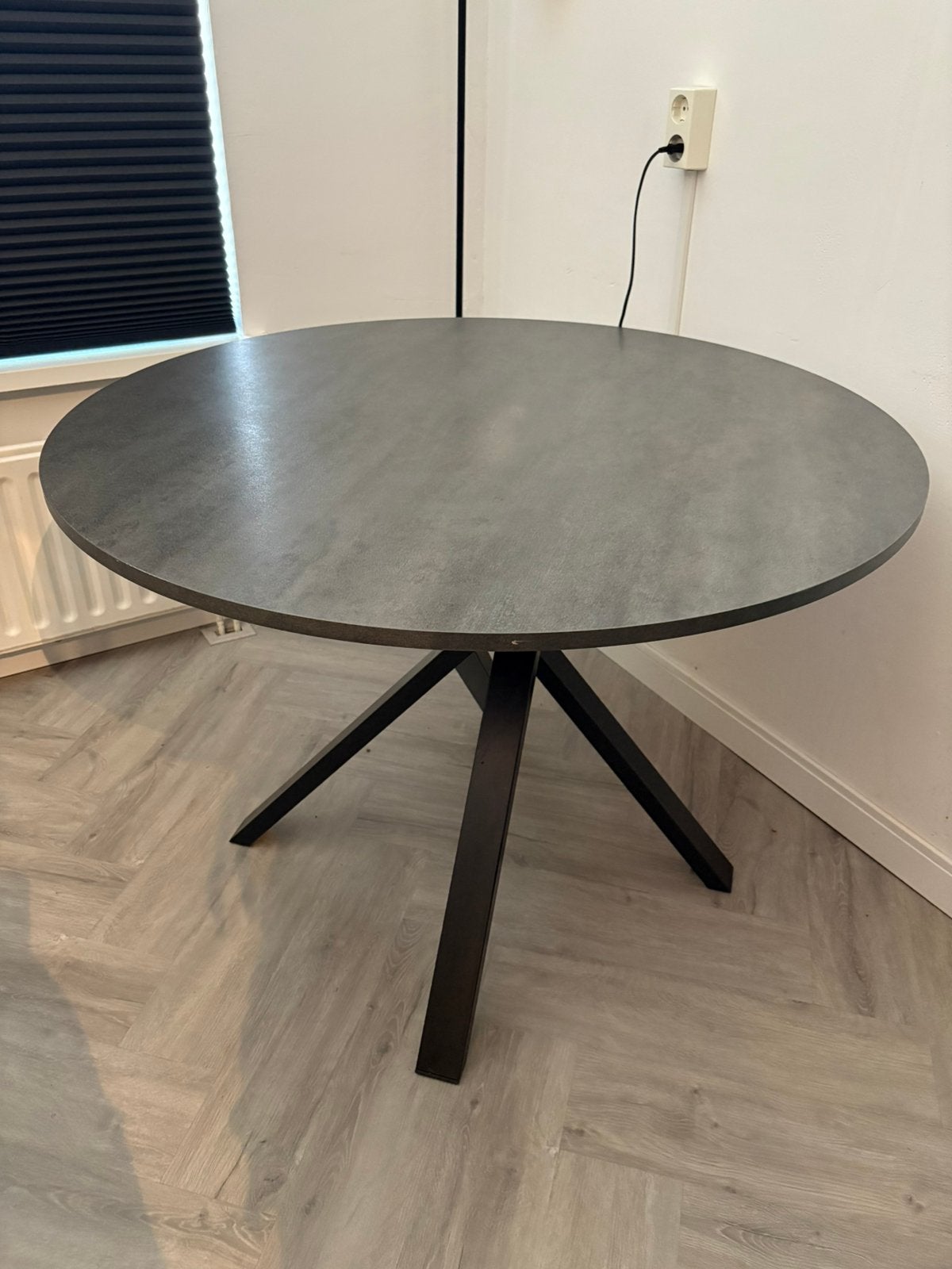 MARIEDAMM ikea ronde tafel (grijs), Ophalen, 100 tot 150 cm, Rond, 50 tot 100 cm