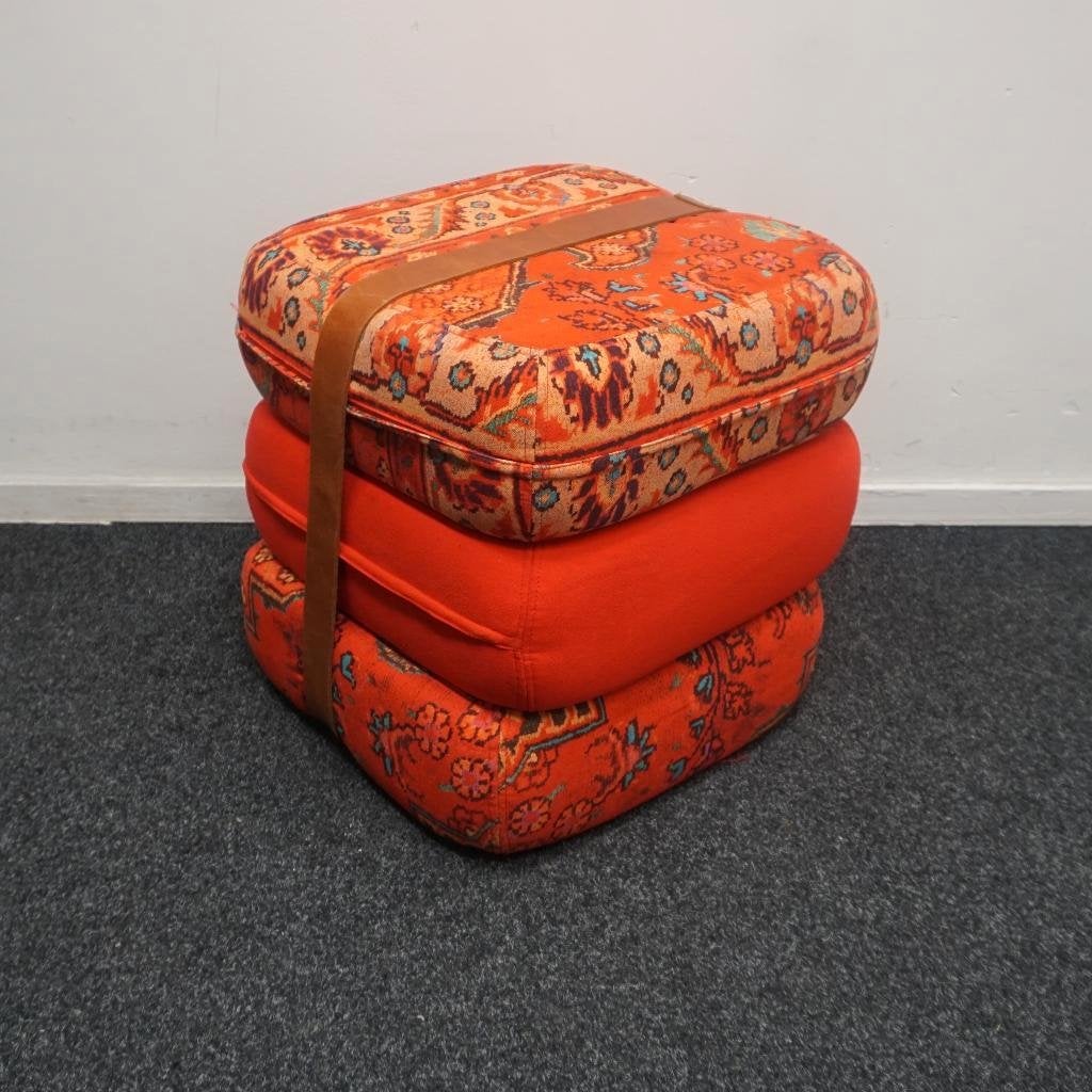 Baboesjka | Fatboy |  Poef | Zitkussen | Ali baba Red, Huis en Inrichting, Banken | Voetenbanken en Poefen, Minder dan 50 cm, Gebruikt