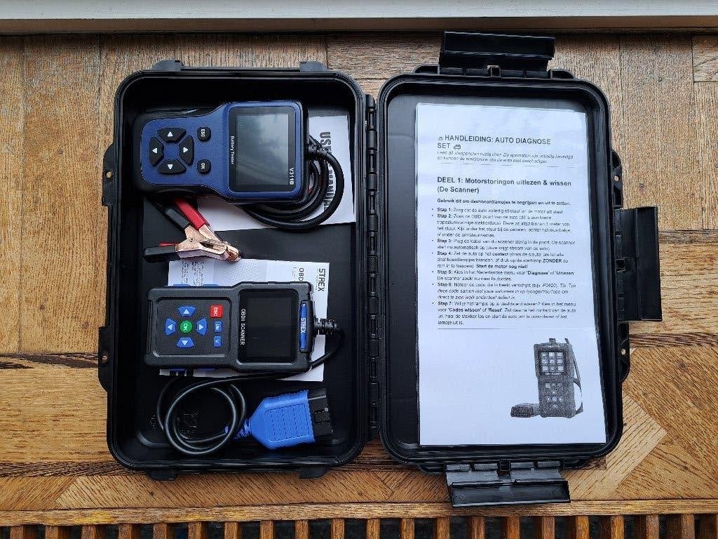 Professionele OBD2 Autoscanner&12V Accutester(Zelf Uitlezen), Ophalen, Zo goed als nieuw