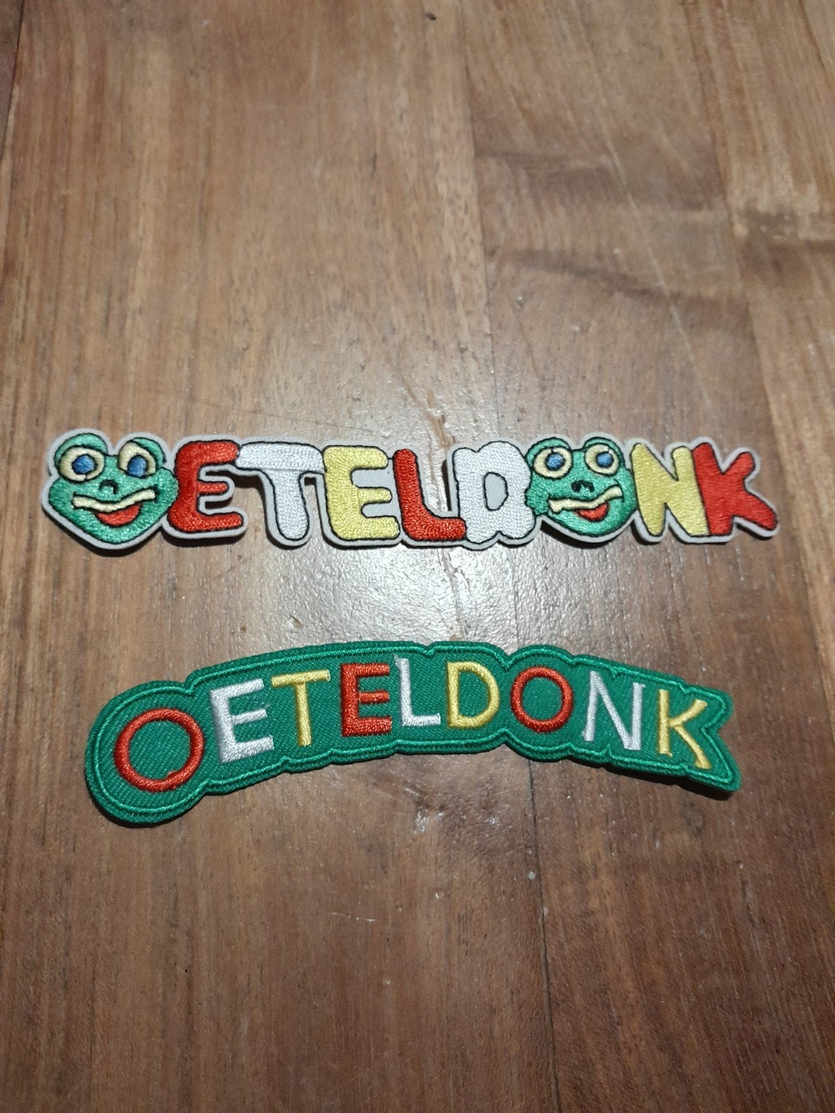Oeteldonk embleem - Carnaval emblemen per stuk, Hobby en Vrije tijd, Ophalen of Verzenden, Gebruikt, Overige applicaties