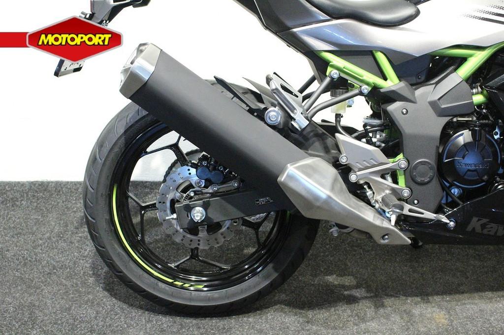 Kawasaki Ninja 125 ABS, Bedrijf, Sport