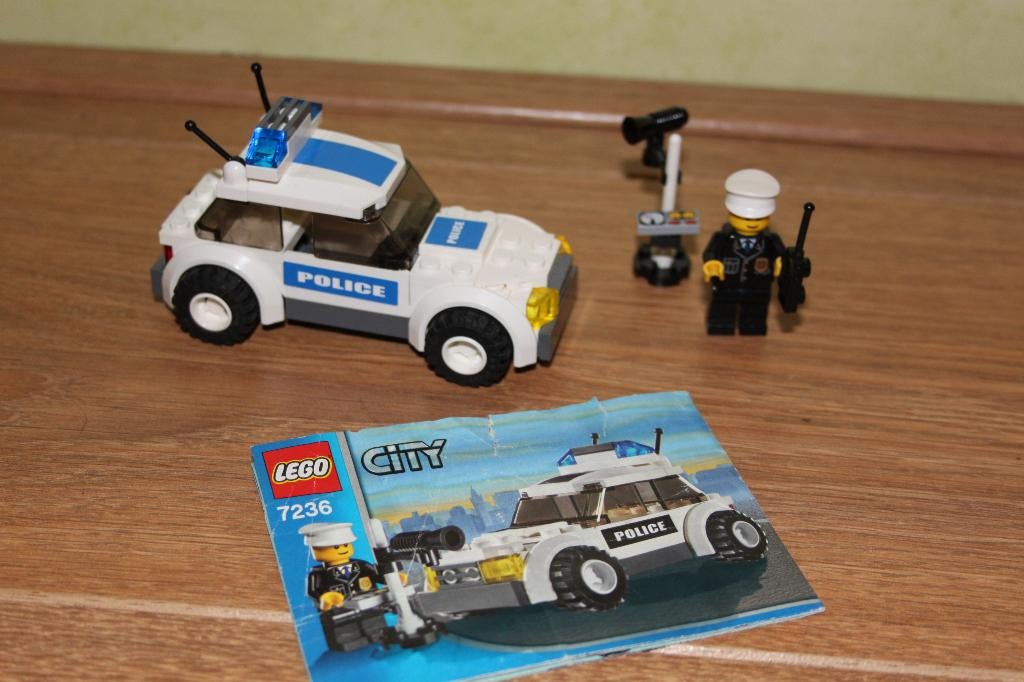 Lego City Politiewagen 7236, Kinderen en Baby's, Speelgoed | Duplo en Lego, City, Lego, Ophalen of Verzenden, Complete set