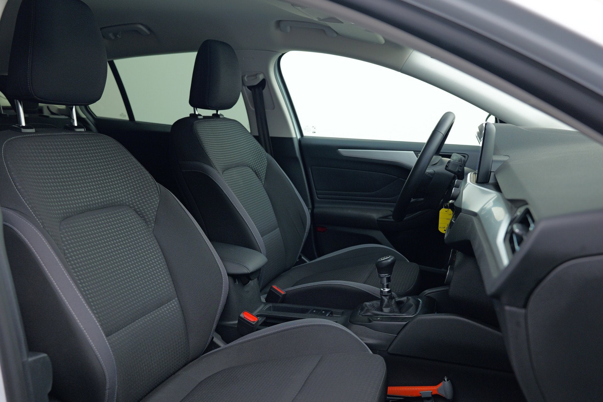 Ford FOCUS Wagon 1.0 EcoBoost Trend Edition Business | Achte, Gebruikt, Euro 6, Met garantie (alle), Wit