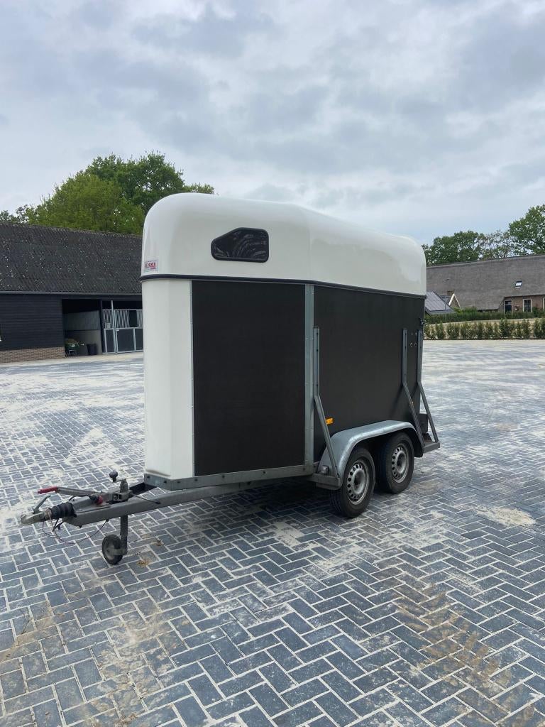 1 1/2  Prds Hotra  in Nieuw Staat !!!, Ophalen of Verzenden, Zo goed als nieuw, Hout, 1½-paards trailer