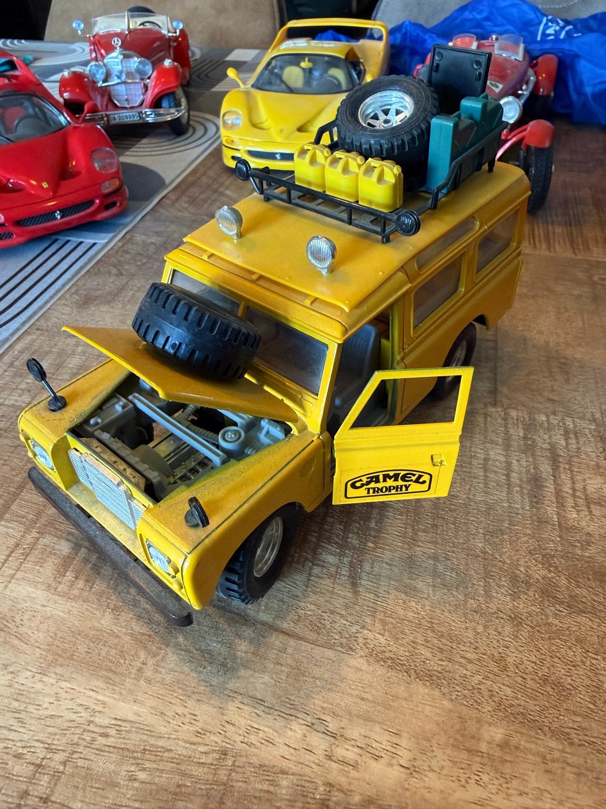 Land Rover Camel Trophy modelauto - Geel, Ophalen, Gebruikt, Auto, Overige merken