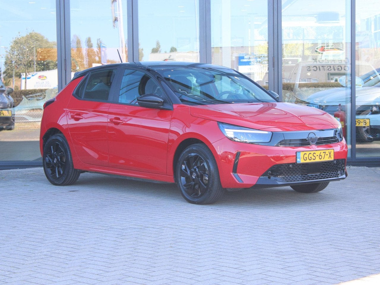Opel CORSA-E Electric Yes 50 kWh | Stoel & Stuur verwm / Car, Automaat, 136 pk, Gebruikt, Bluetooth
