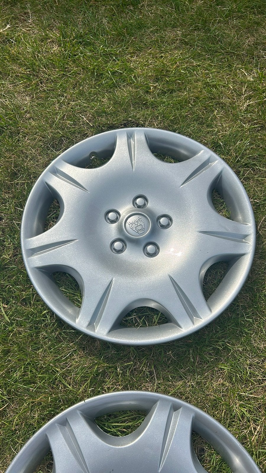 Jaguar 16 inch wieldoppen - 4 hagelnieuw, 1 gebruikt, Ophalen of Verzenden, Zo goed als nieuw
