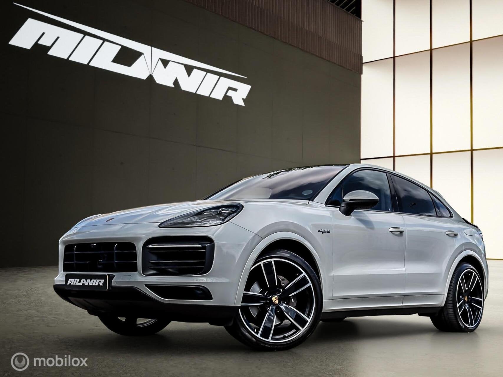 Porsche Cayenne Coupé 3.0 E-Hybrid |Pano|Sportchrono|Massag, Auto's, Automaat, Gebruikt, Euro 6, 2995 cc